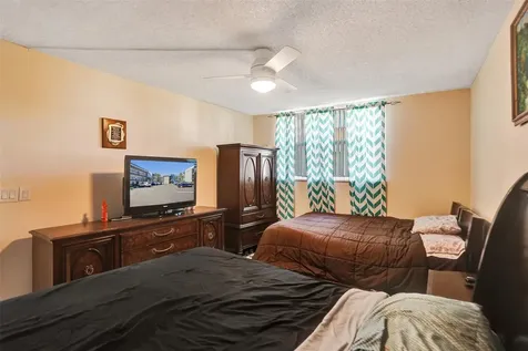 3120 Holiday Springs Boulevard Margate FL 33063