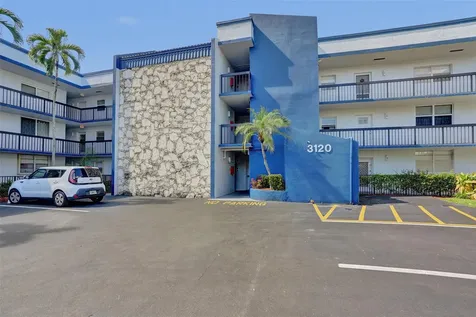 3120 Holiday Springs Boulevard Margate FL 33063