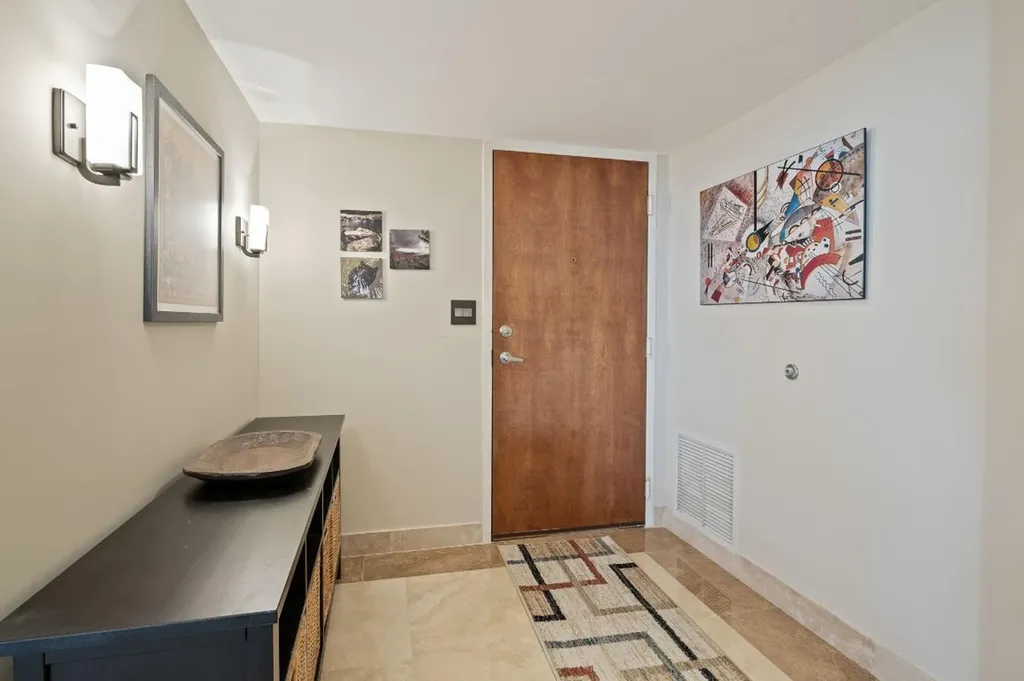 2011 N Ocean Boulevard Fort Lauderdale FL 33305