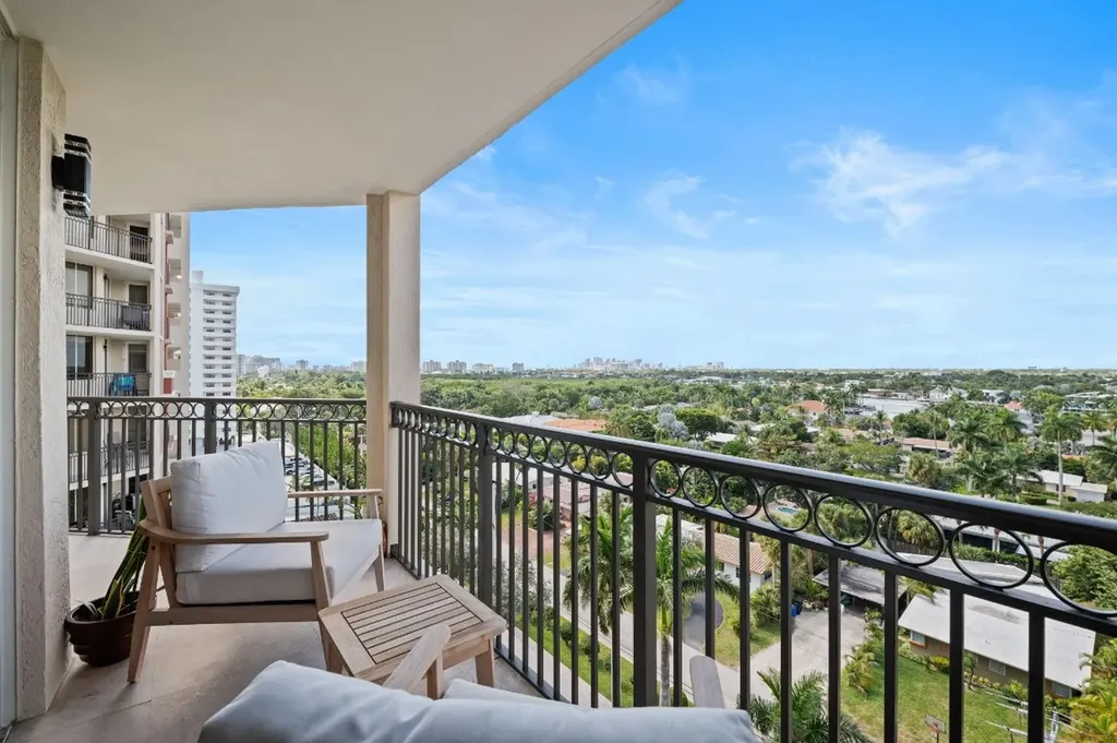 2011 N Ocean Boulevard Fort Lauderdale FL 33305