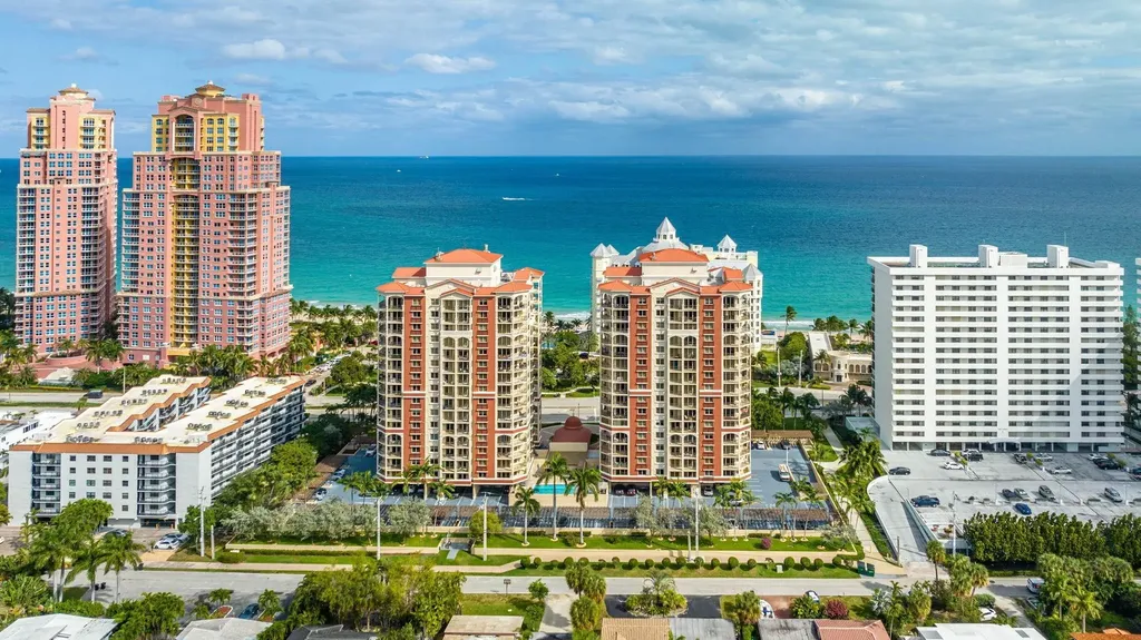 2011 N Ocean Boulevard Fort Lauderdale FL 33305