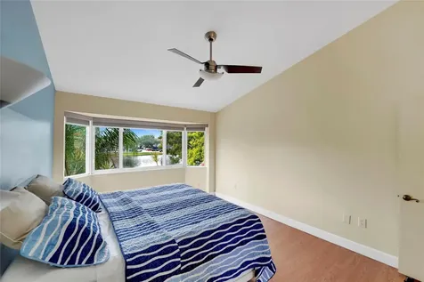 3130 N 38th Avenue Hollywood FL 33021