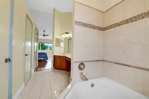 3130 N 38th Avenue Hollywood FL 33021