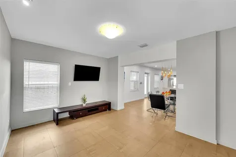 1224 NE 12th Avenue Fort Lauderdale FL 33304