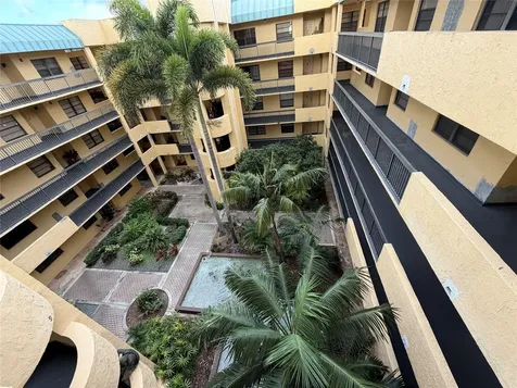 6575 W Oakland Park Boulevard Lauderhill FL 33313