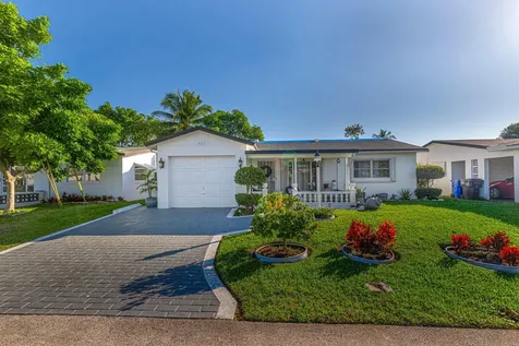 4290 NW 45th Terrace Lauderdale Lakes FL 33319