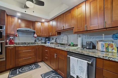 4290 NW 45th Terrace Lauderdale Lakes FL 33319
