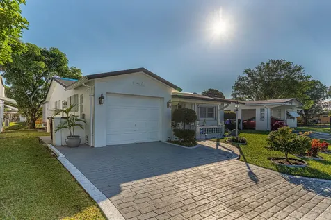 4290 NW 45th Terrace Lauderdale Lakes FL 33319