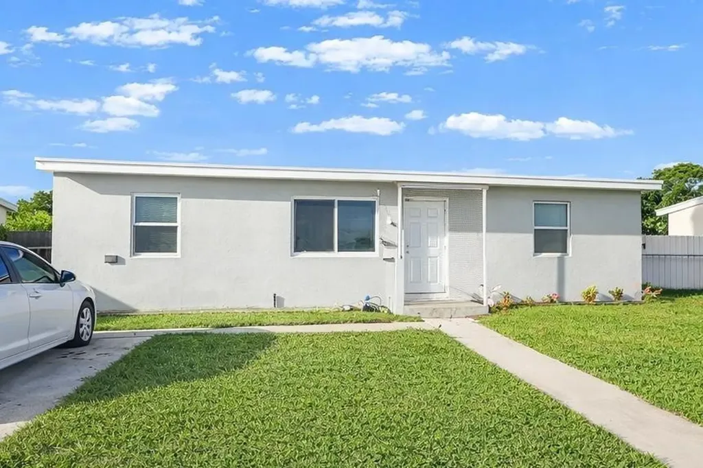 1225 NW 10th Place Fort Lauderdale FL 33311