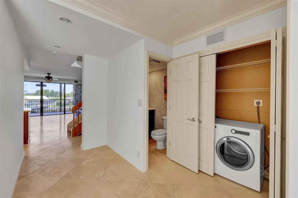 1100 SE 5 Court Pompano Beach FL 33060