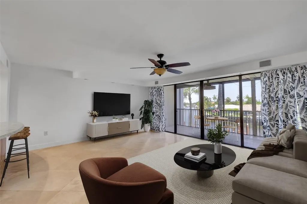 1100 SE 5 Court Pompano Beach FL 33060