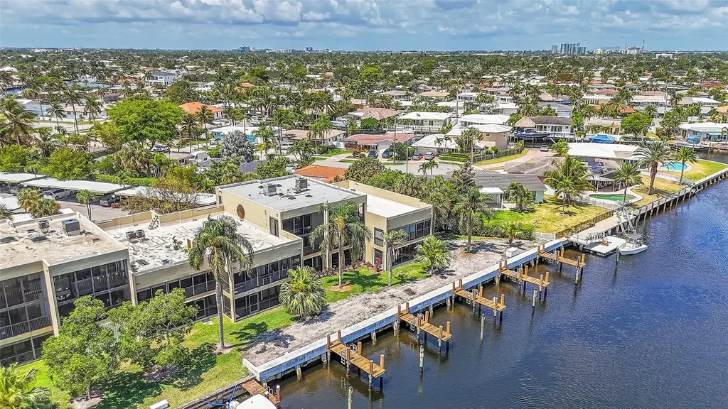 1100 SE 5 Court Pompano Beach FL 33060