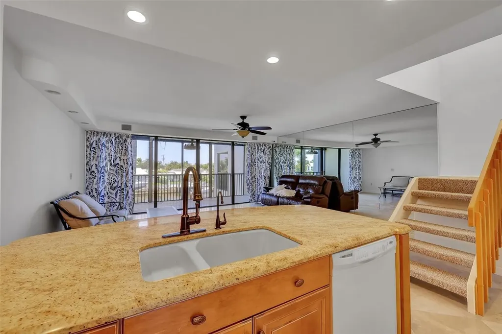 1100 SE 5 Court Pompano Beach FL 33060
