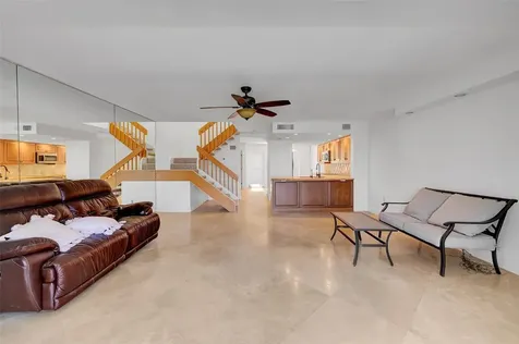 1100 SE 5 Court Pompano Beach FL 33060