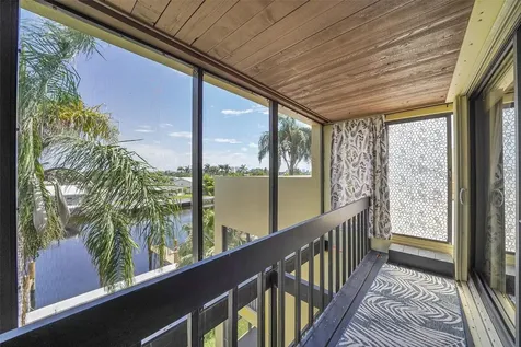 1100 SE 5 Court Pompano Beach FL 33060