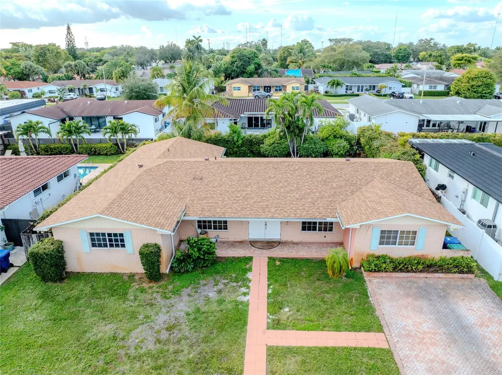 21304 NE 19th Court Miami FL 33179
