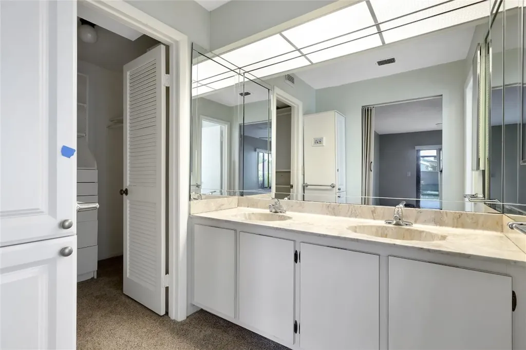 5541 Ainsley Court Boynton Beach FL 33437