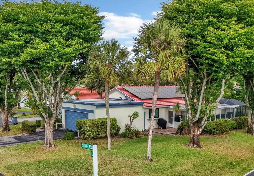 5541 Ainsley Court Boynton Beach FL 33437