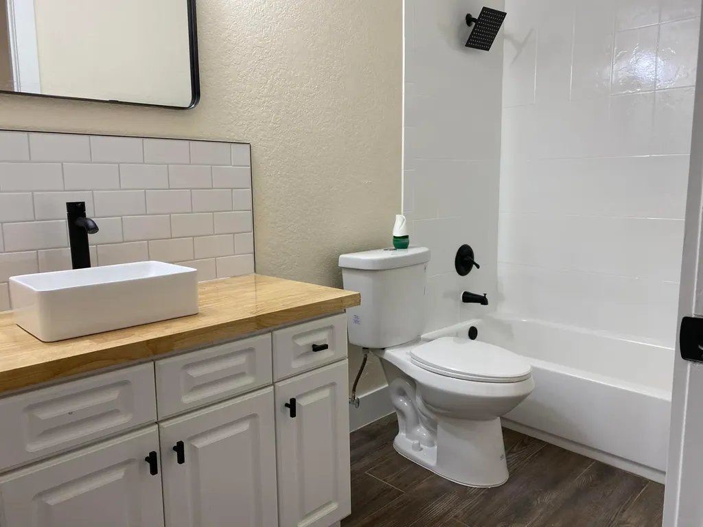 176 SW 5th Court Deerfield Beach FL 33441