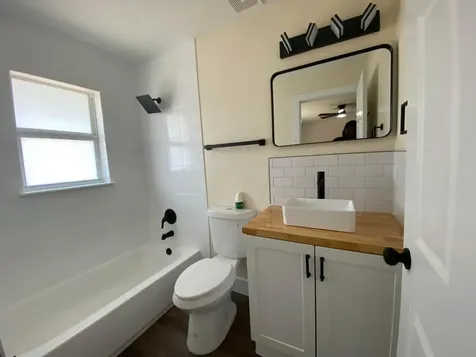 176 SW 5th Court Deerfield Beach FL 33441