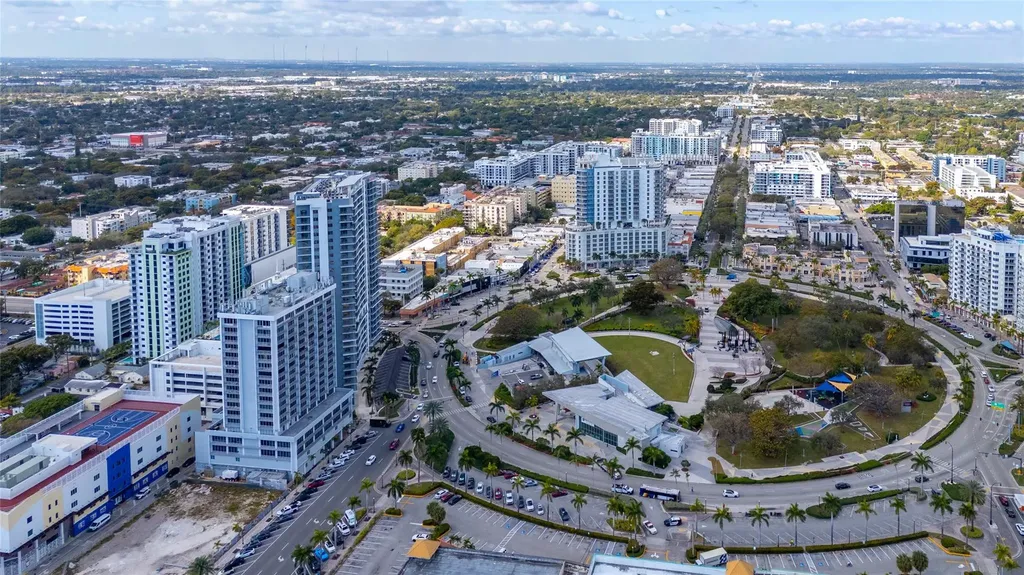 1900 Tyler Street Hollywood FL 33020
