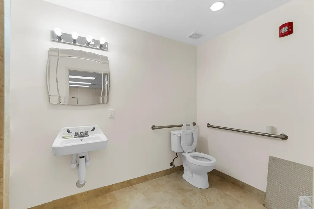 1900 Tyler Street Hollywood FL 33020