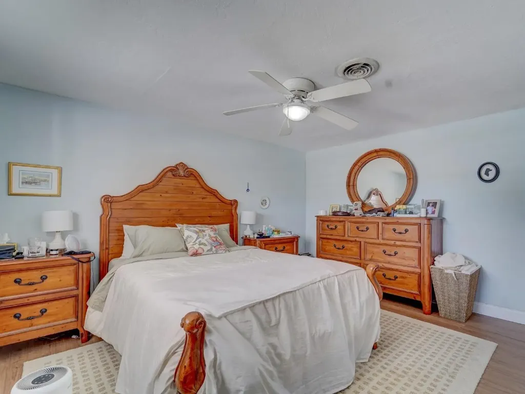 1621 SW 3rd Avenue Pompano Beach FL 33060