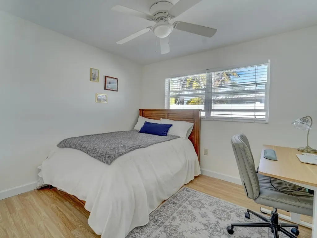 1621 SW 3rd Avenue Pompano Beach FL 33060
