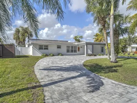 1621 SW 3rd Avenue Pompano Beach FL 33060