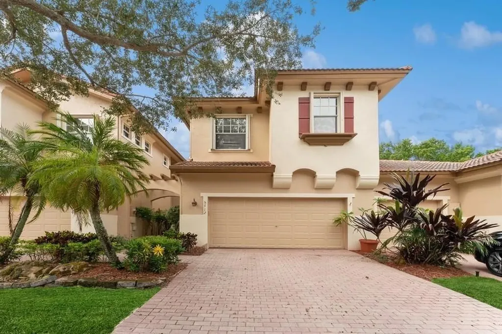 5712 NW 119th Terrace Coral Springs FL 33076