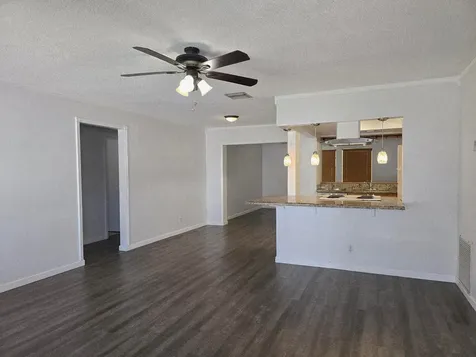 5713 NW 65th Te Tamarac FL 33321
