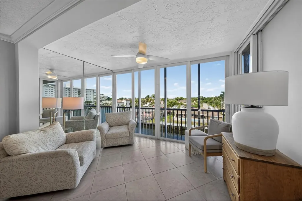 3180 NE 48th Court Lighthouse Point FL 33064