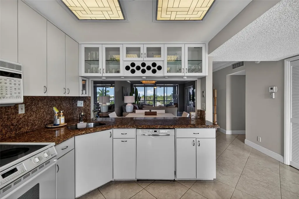 3180 NE 48th Court Lighthouse Point FL 33064