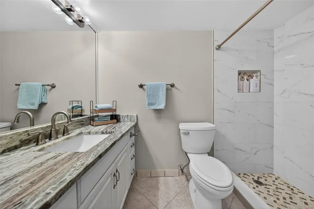 3180 NE 48th Court Lighthouse Point FL 33064