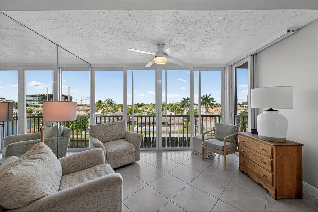 3180 NE 48th Court Lighthouse Point FL 33064
