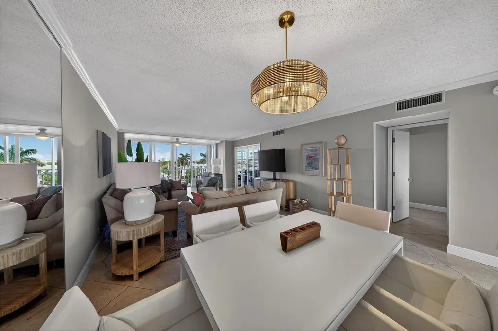 3180 NE 48th Court Lighthouse Point FL 33064