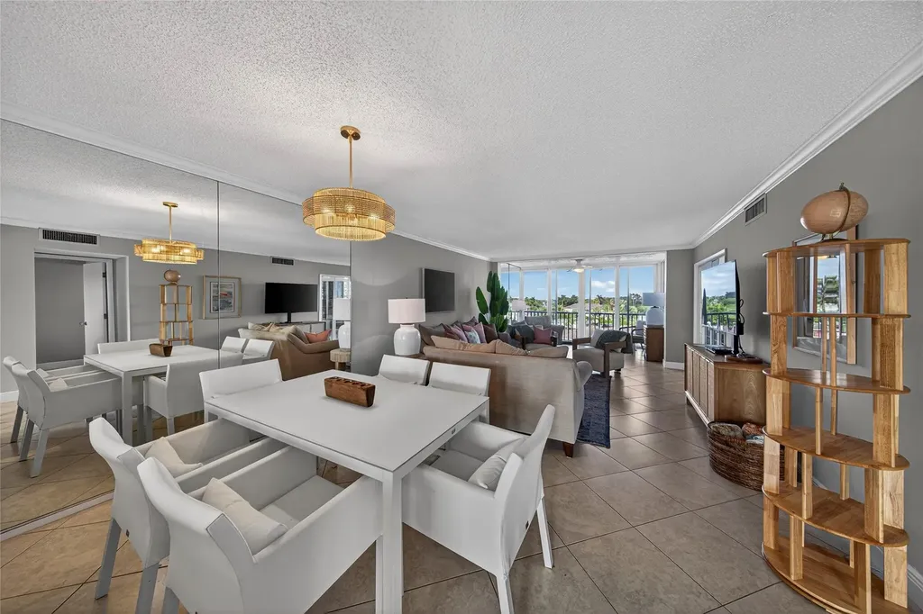 3180 NE 48th Court Lighthouse Point FL 33064