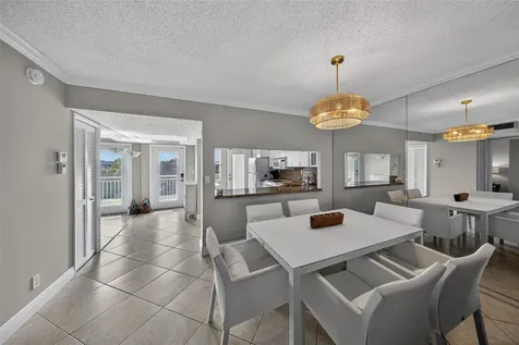 3180 NE 48th Court Lighthouse Point FL 33064