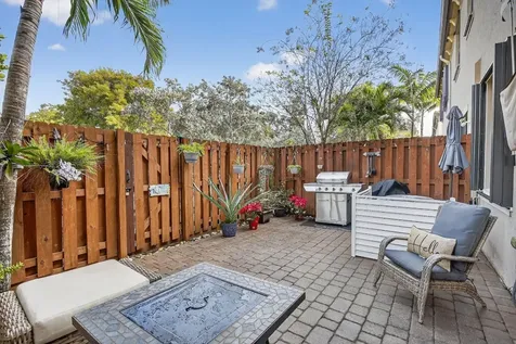 6585 N Anise Court Davie FL 33314