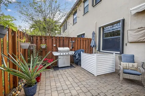 6585 N Anise Court Davie FL 33314