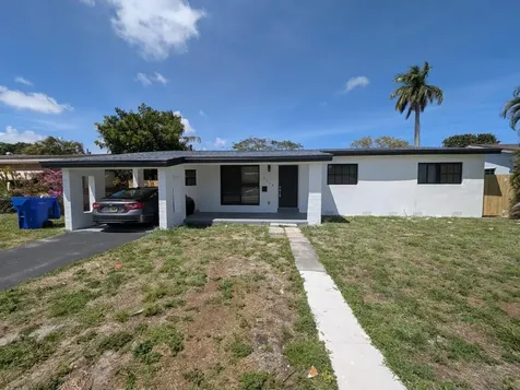 2519 Plunkett Street Hollywood FL 33020