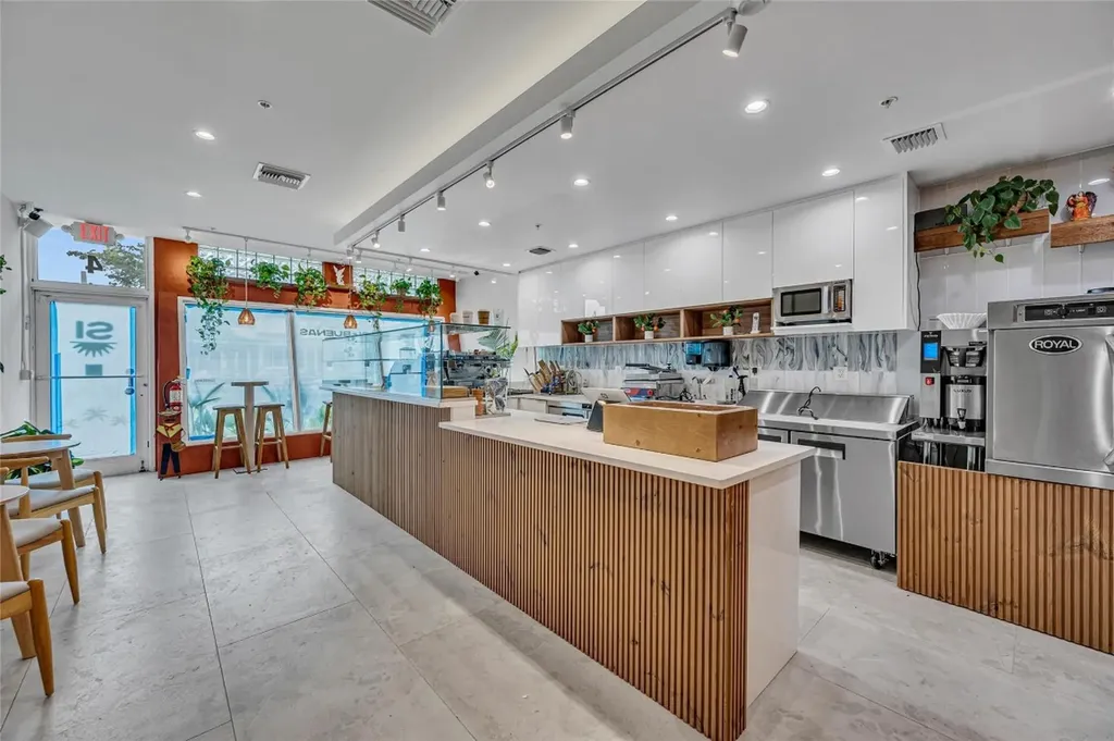 815 NE 13th Street Fort Lauderdale FL 33304