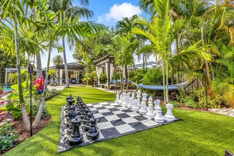 2004 NE 17th Way Fort Lauderdale FL 33305