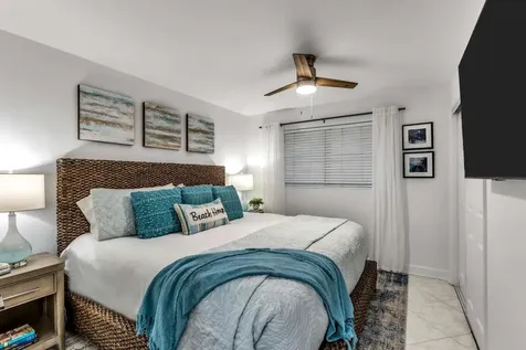 2004 NE 17th Way Fort Lauderdale FL 33305