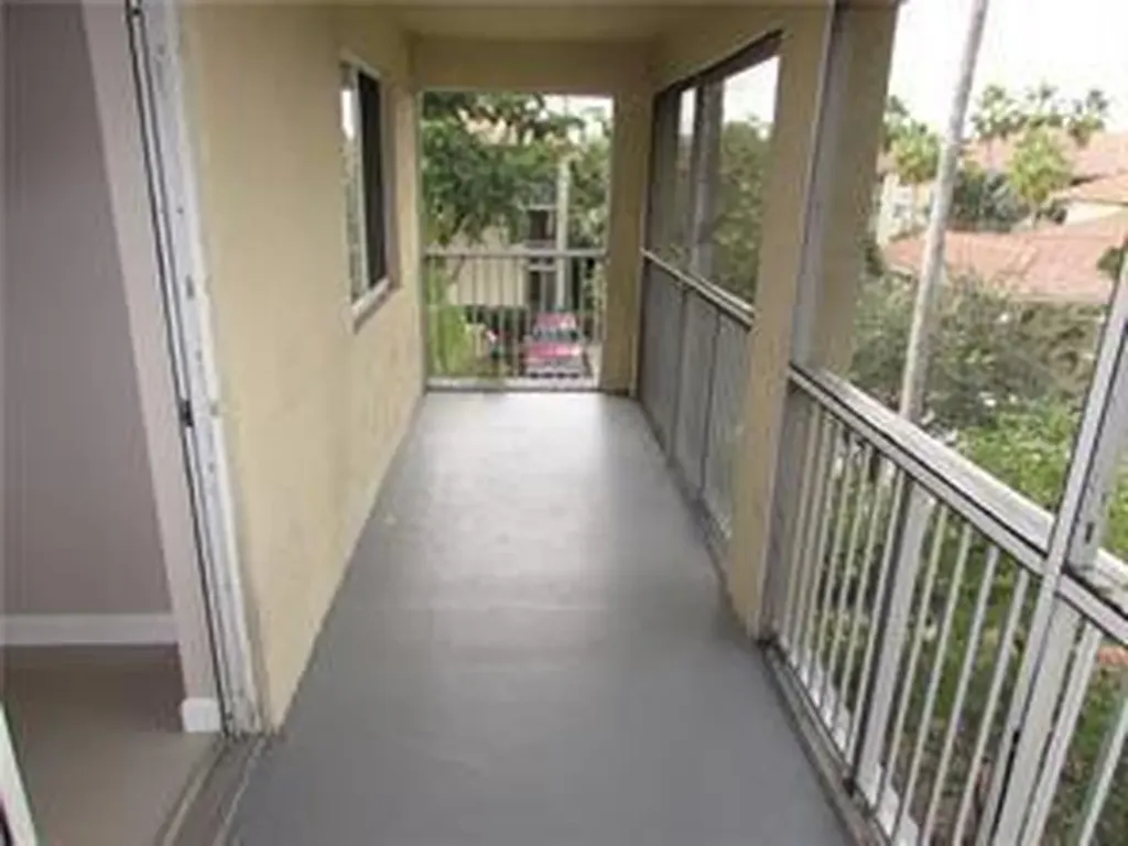 470 S Park Road Hollywood FL 33021