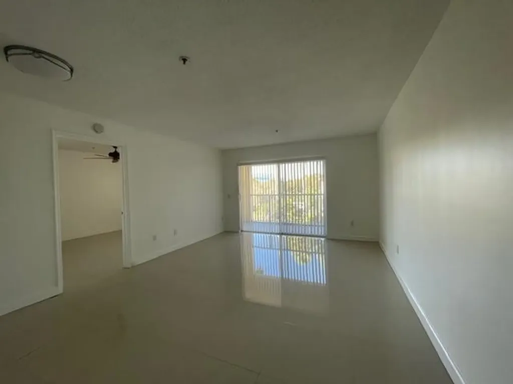 470 S Park Road Hollywood FL 33021