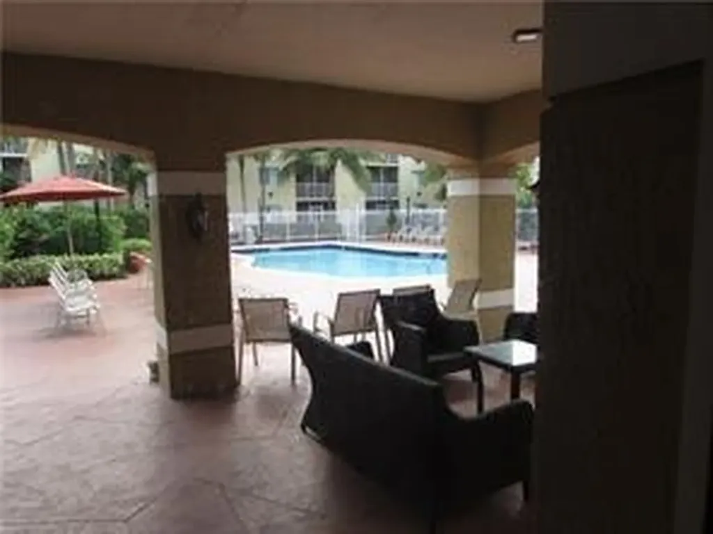 470 S Park Road Hollywood FL 33021
