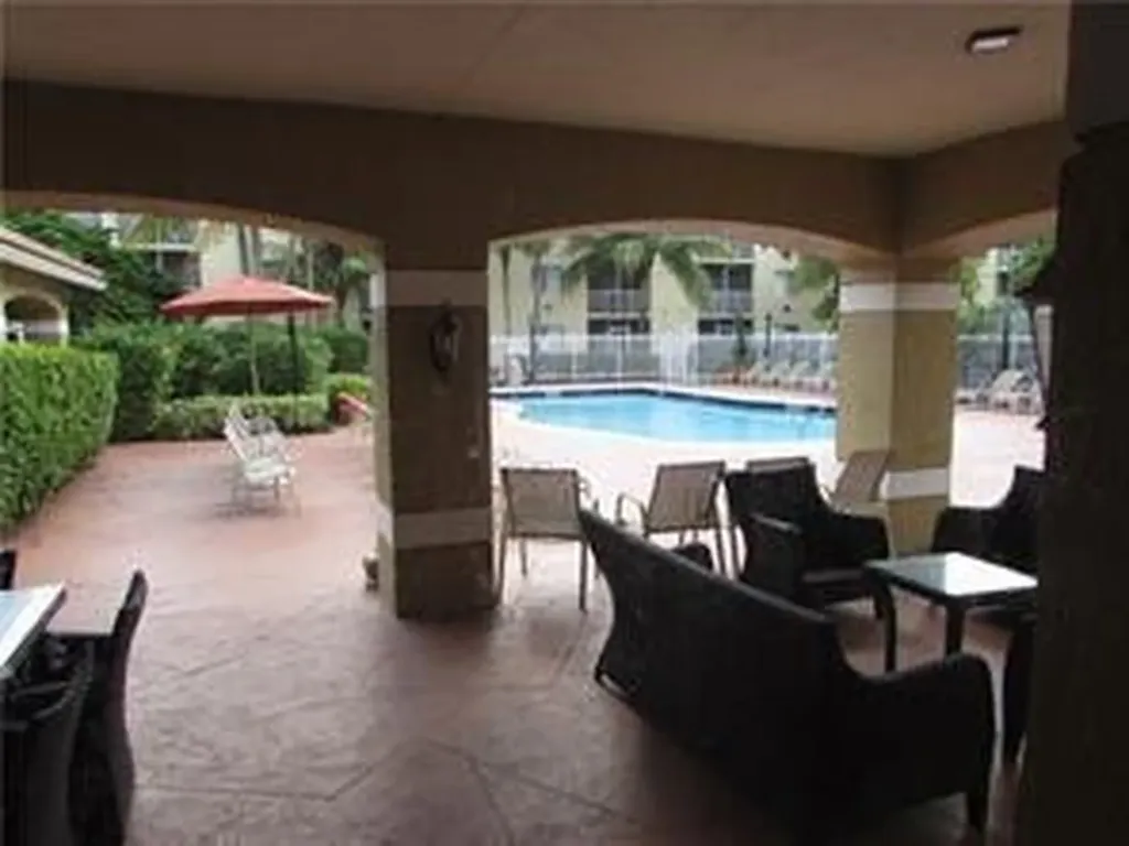 470 S Park Road Hollywood FL 33021