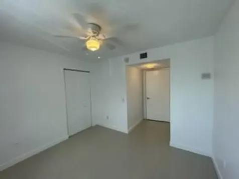 470 S Park Road Hollywood FL 33021