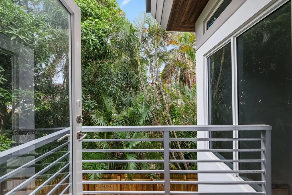 1124 NE 2nd Avenue Fort Lauderdale FL 33304